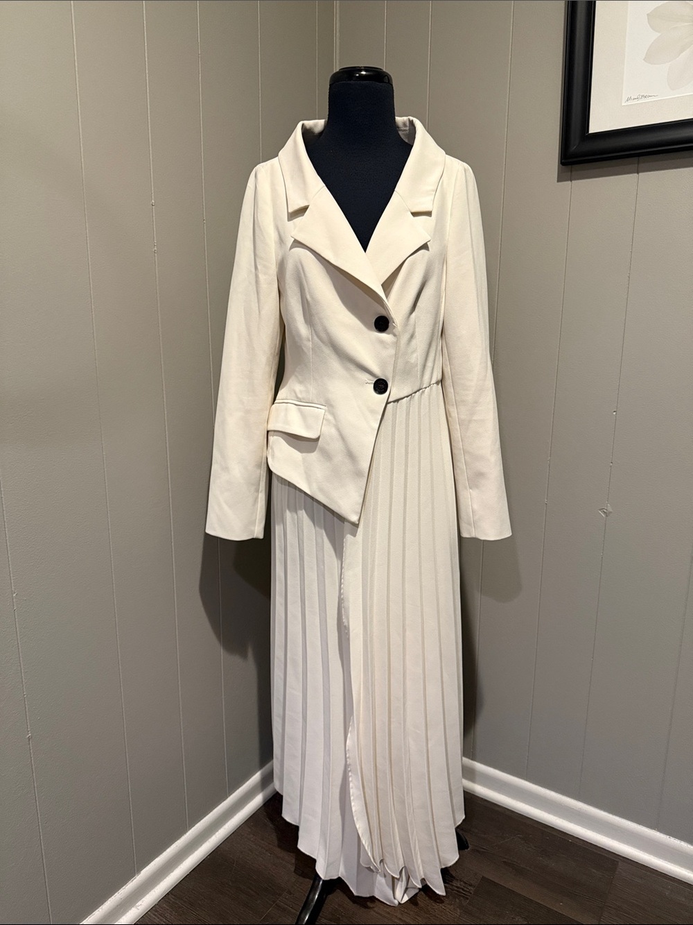B45 Karen Millen Women’s 6 Cream Pleated Maxi Dress with Blazer Detail